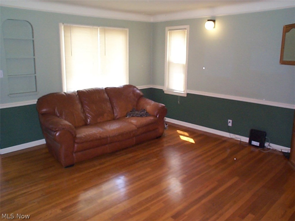 1146 Sunset Road Cleveland, OH 44124 - Photo 10 of 25