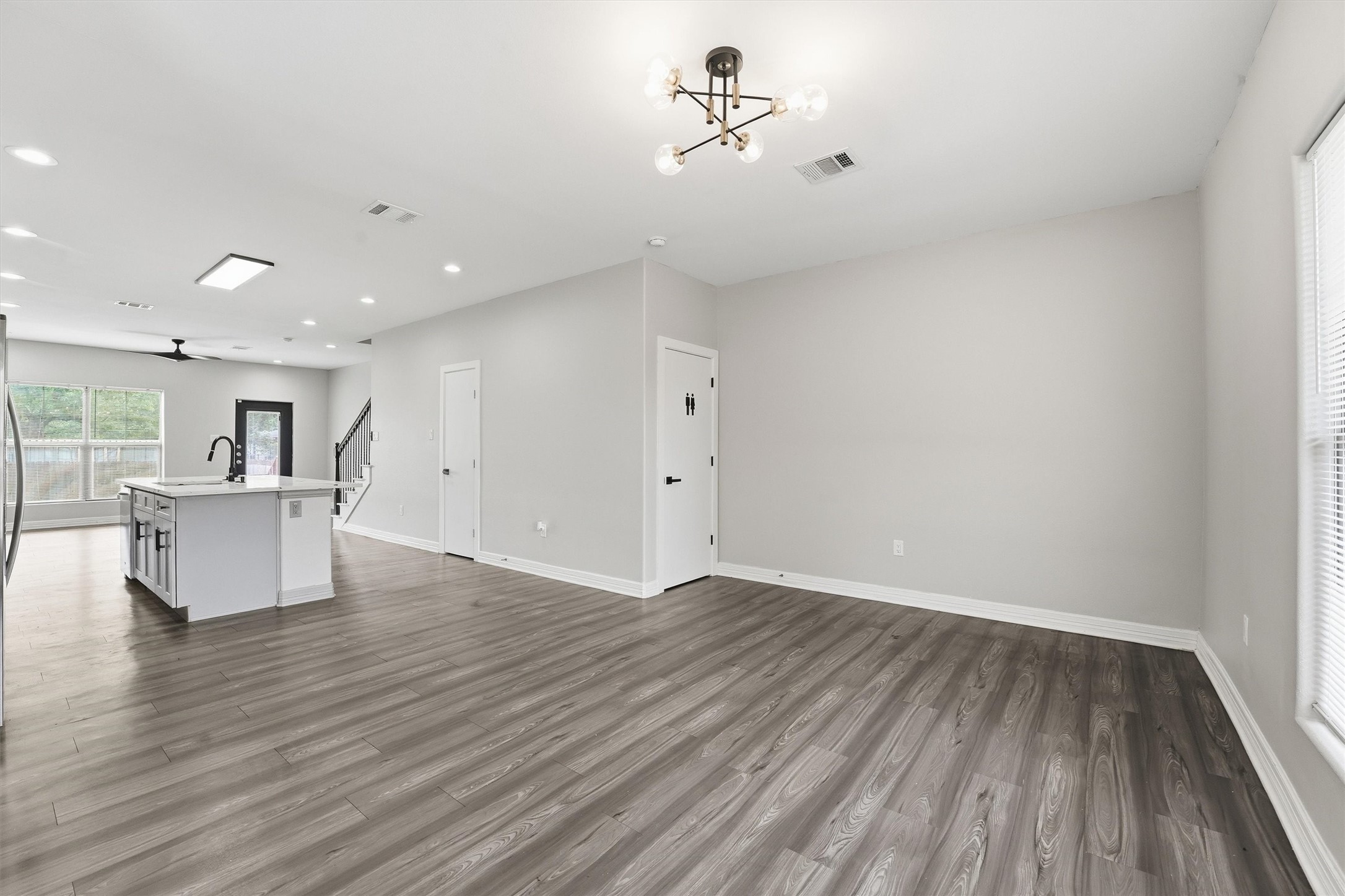 2336 Charles Road, Unit A Houston, TX 77093 - Photo 5 of 27