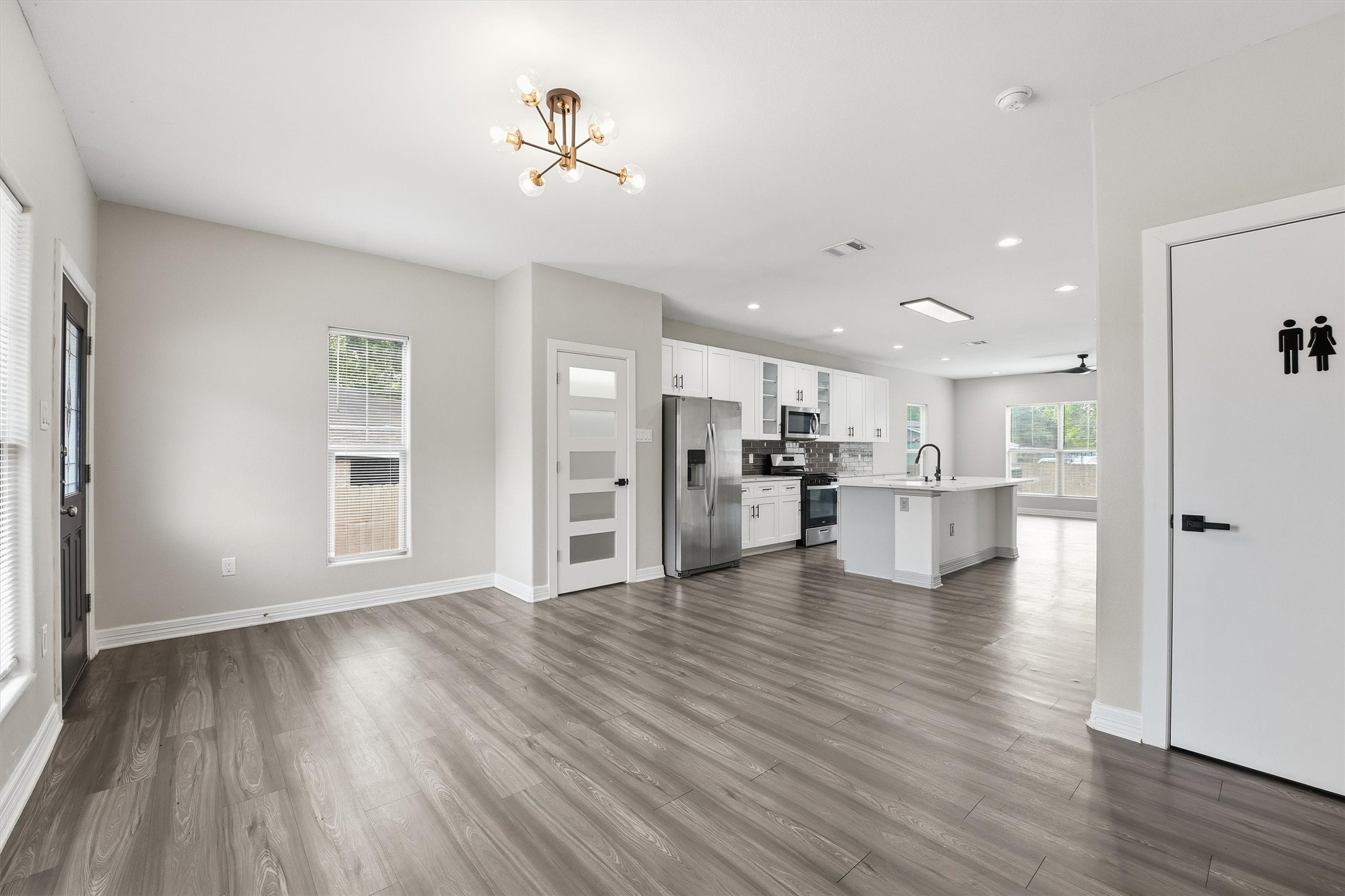 2336 Charles Road, Unit A Houston, TX 77093 - Photo 6 of 27