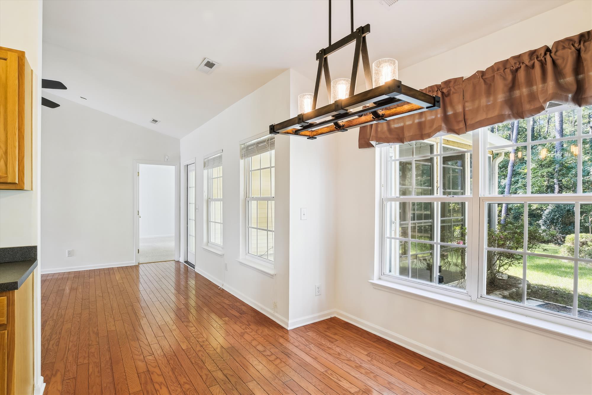 4872 Oak Leaf Road Summerville, SC 29485 - Photo 11 of 44 main level-dining area-_dsc1076