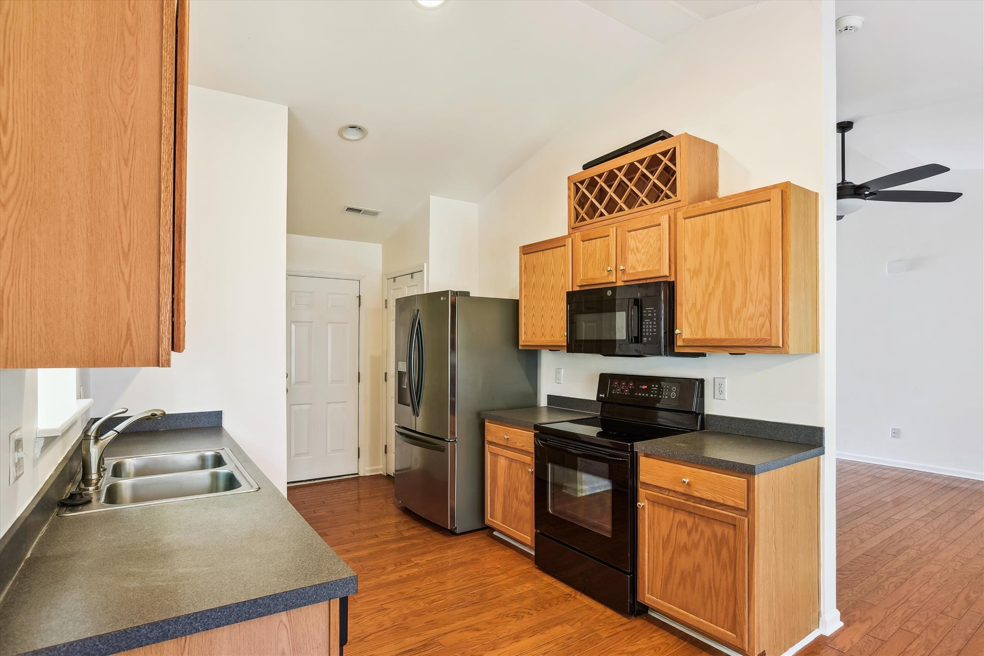 4872 Oak Leaf Road Summerville, SC 29485 - Photo 14 of 44 main level-kitchen-_dsc1086