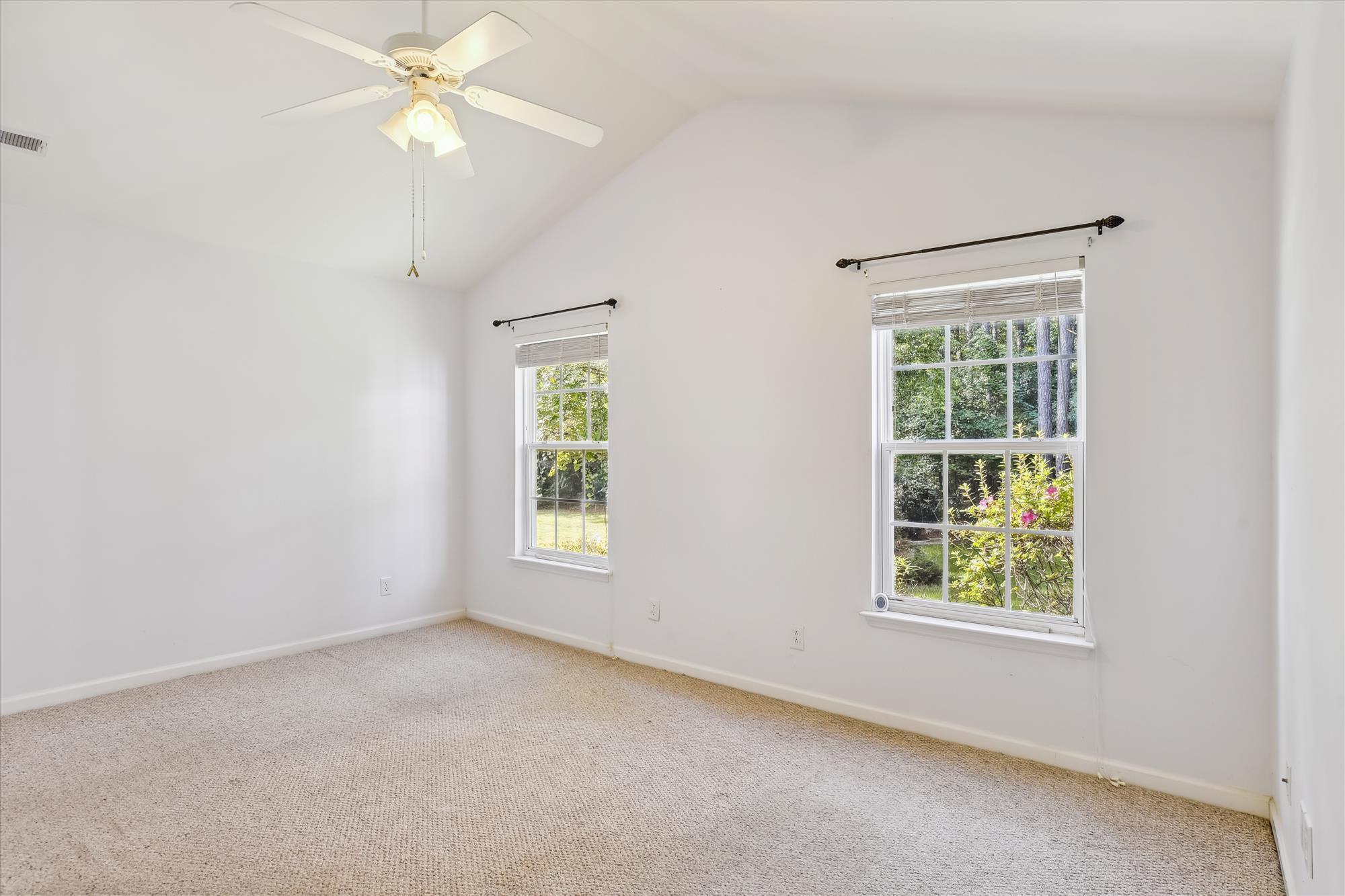 4872 Oak Leaf Road Summerville, SC 29485 - Photo 16 of 44 main level-primary bedroom-_dsc1156
