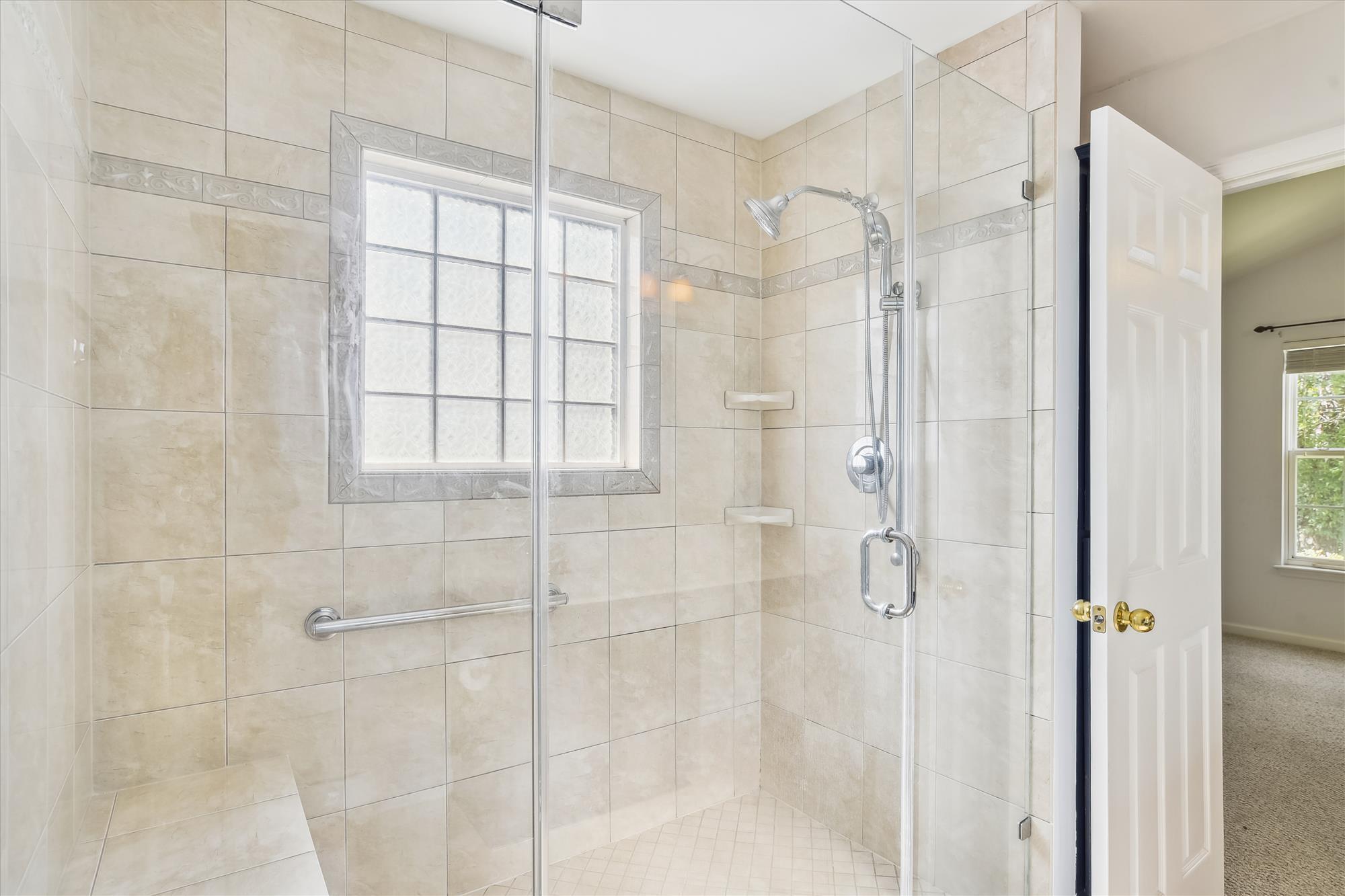 4872 Oak Leaf Road Summerville, SC 29485 - Photo 19 of 44 main level-primary bath-_dsc1181