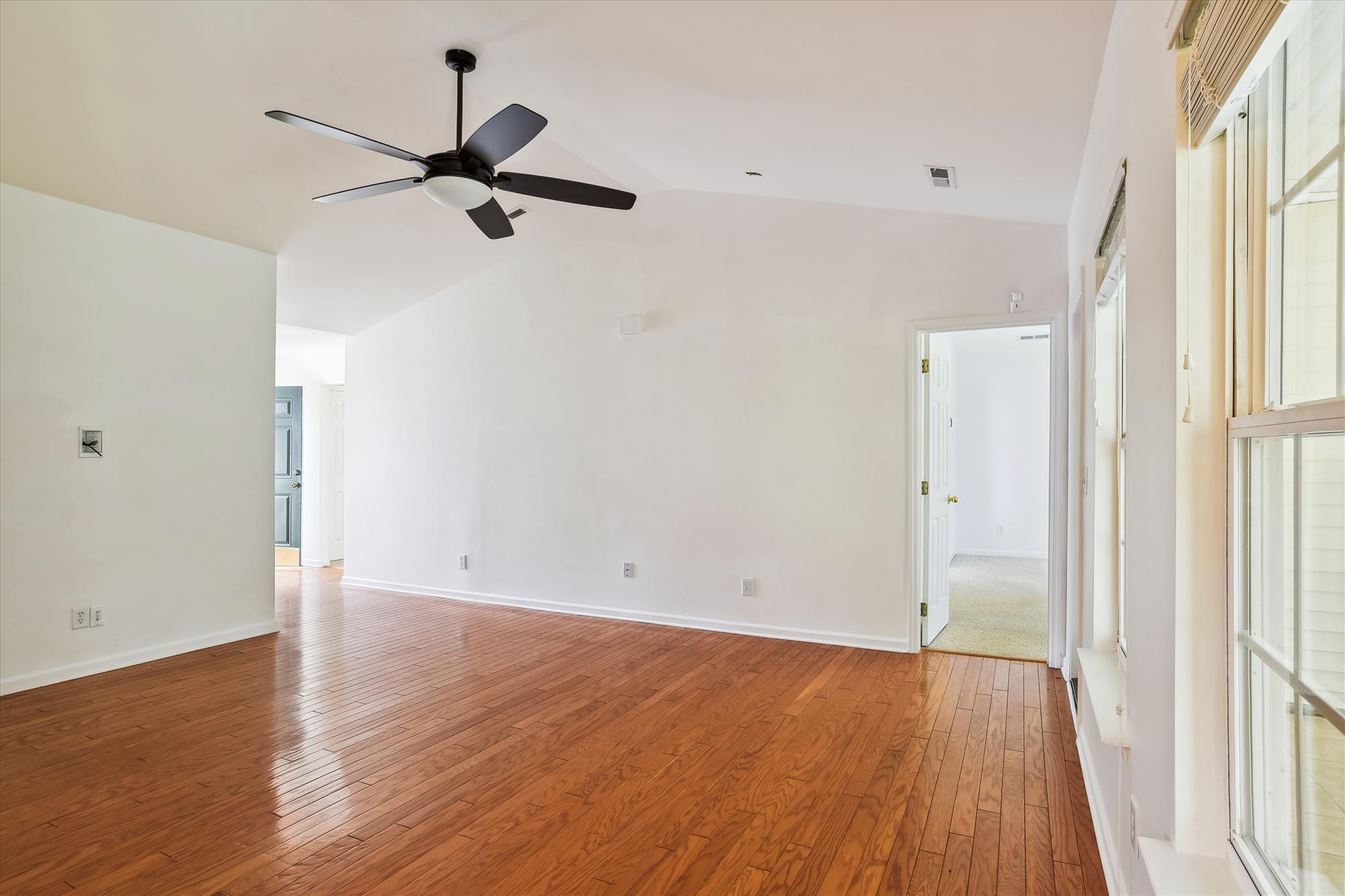 4872 Oak Leaf Road Summerville, SC 29485 - Photo 9 of 44 main level-living room-_dsc1051