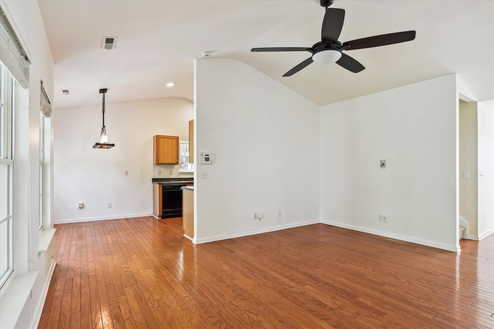 4872 Oak Leaf Road Summerville, SC 29485 - Photo 10 of 44 main level-living room-_dsc1056