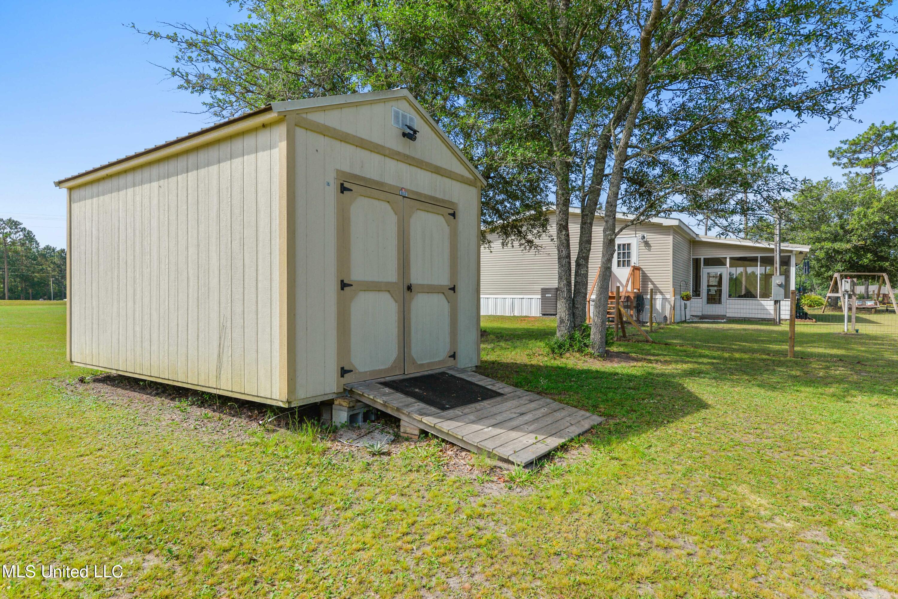 12901 Ridgeland Road Vancleave, MS 39565 - Photo 26 of 35 026