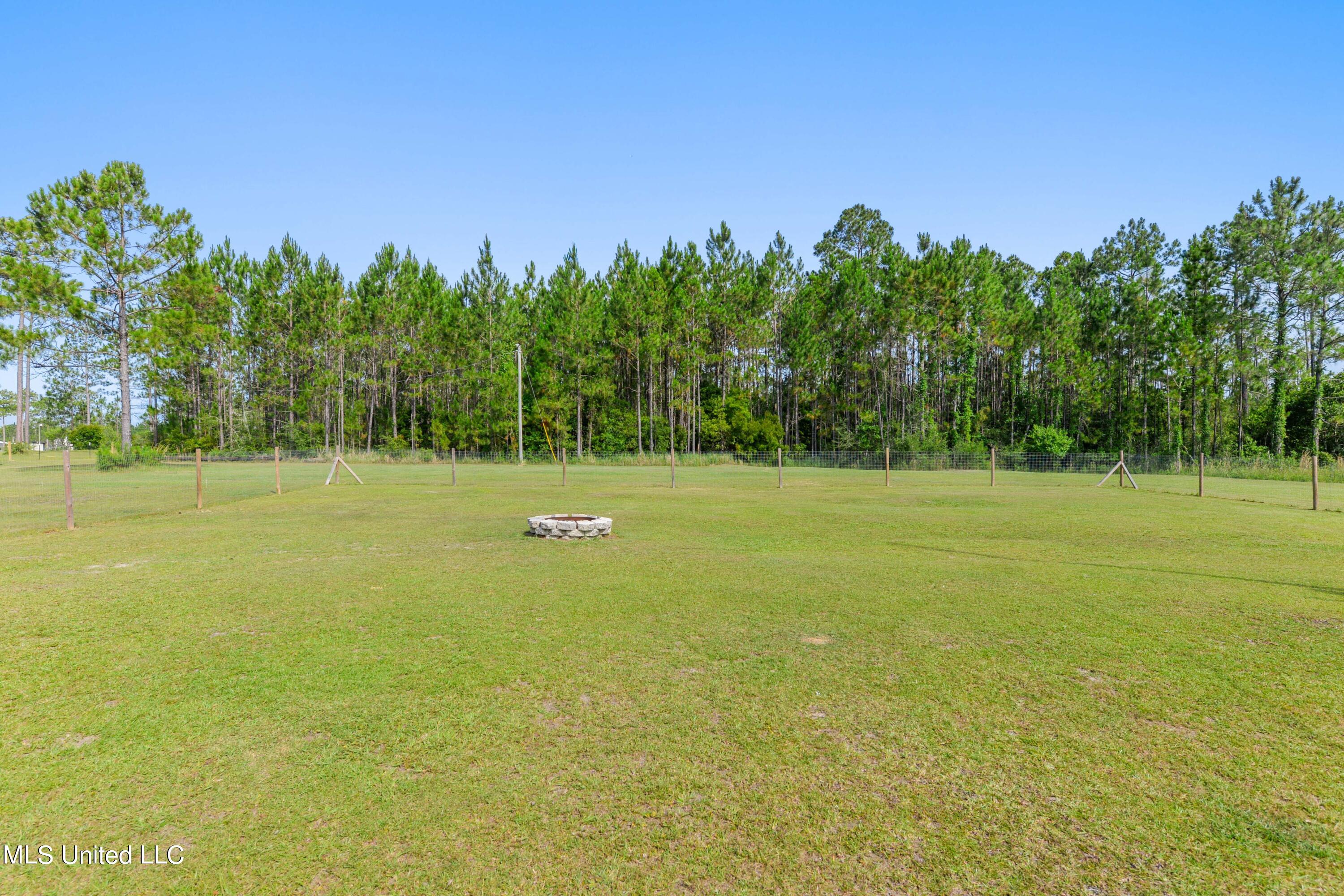 12901 Ridgeland Road Vancleave, MS 39565 - Photo 27 of 35 027