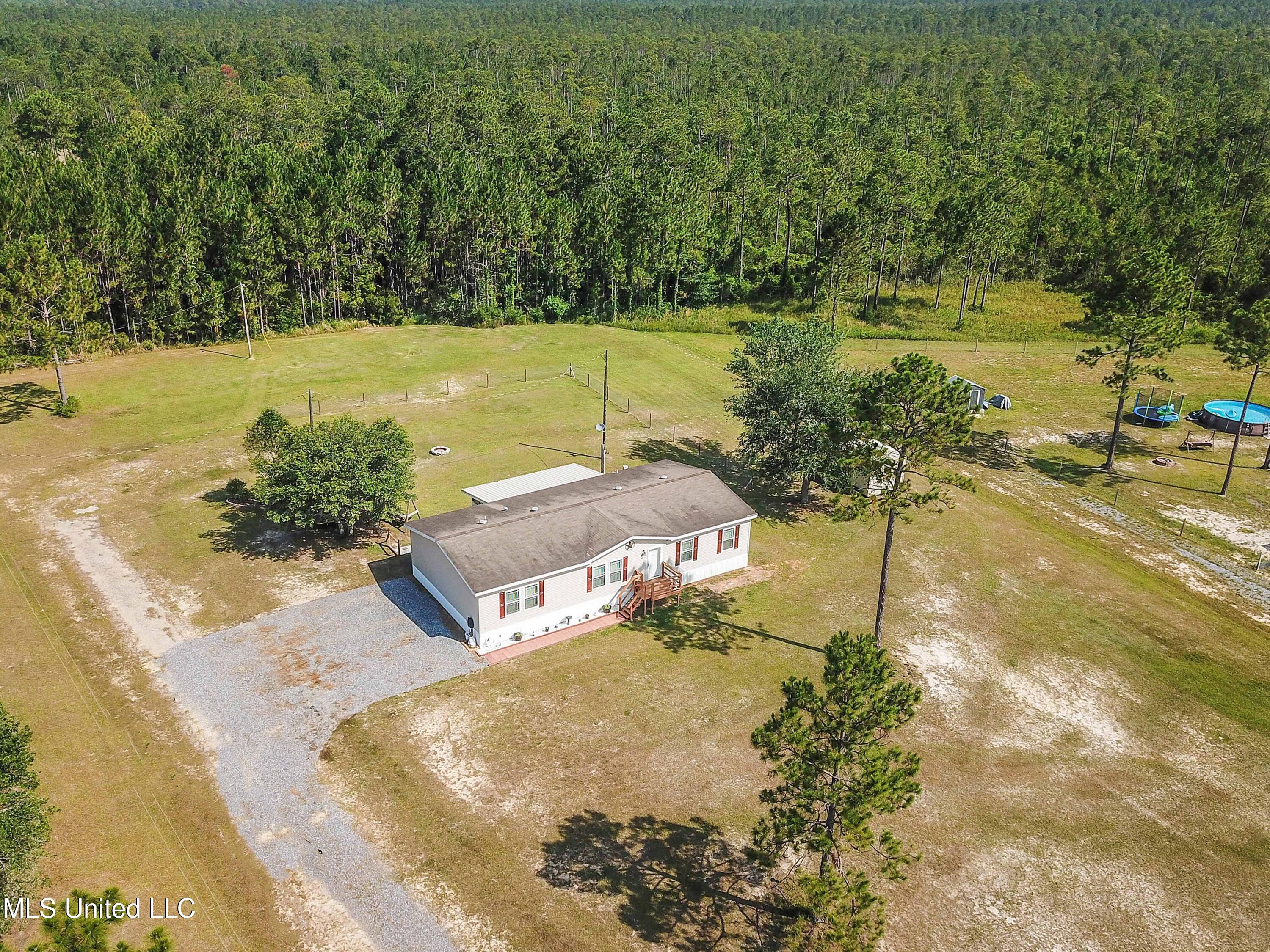 12901 Ridgeland Road Vancleave, MS 39565 - Photo 29 of 35 029