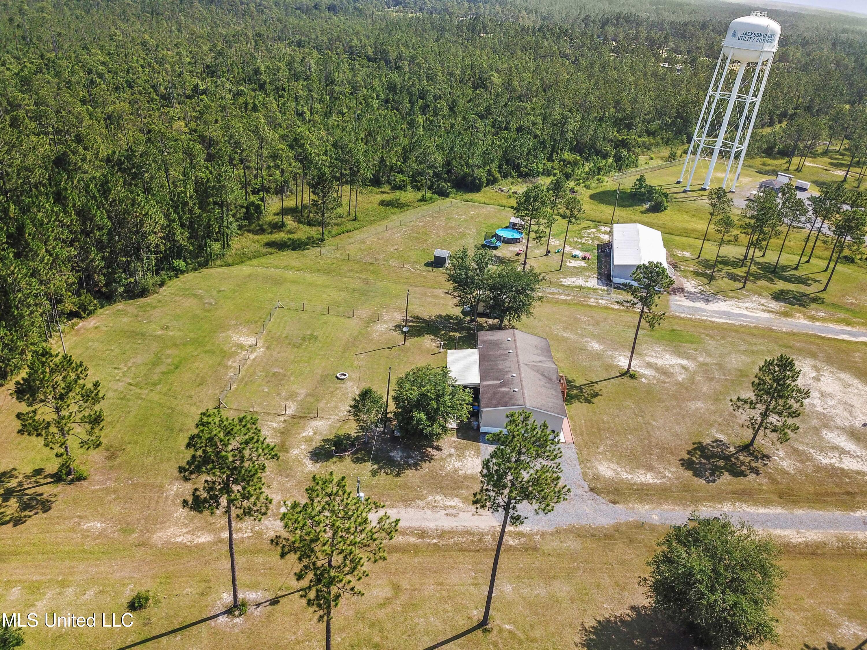 12901 Ridgeland Road Vancleave, MS 39565 - Photo 30 of 35 030
