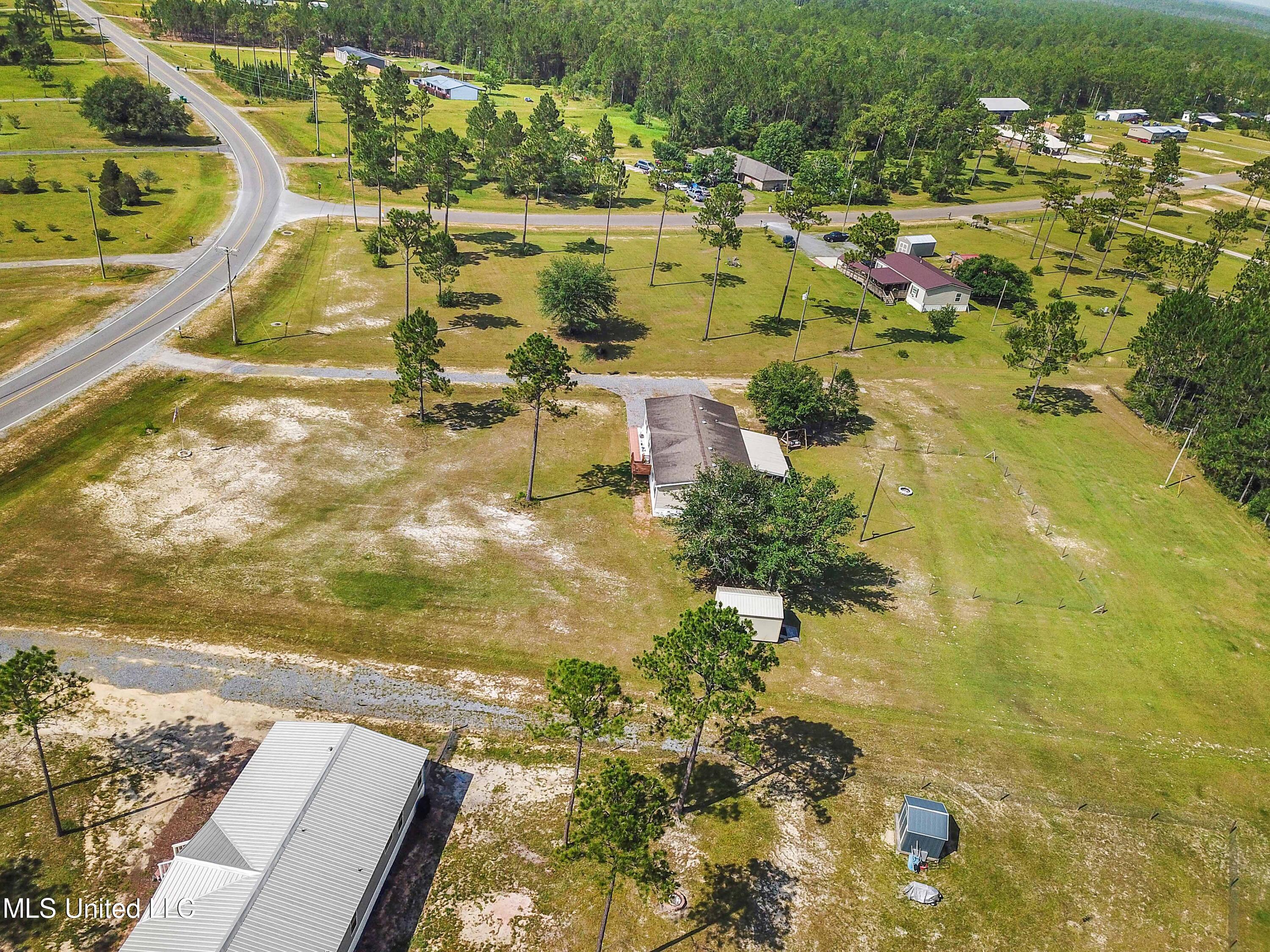 12901 Ridgeland Road Vancleave, MS 39565 - Photo 34 of 35 034