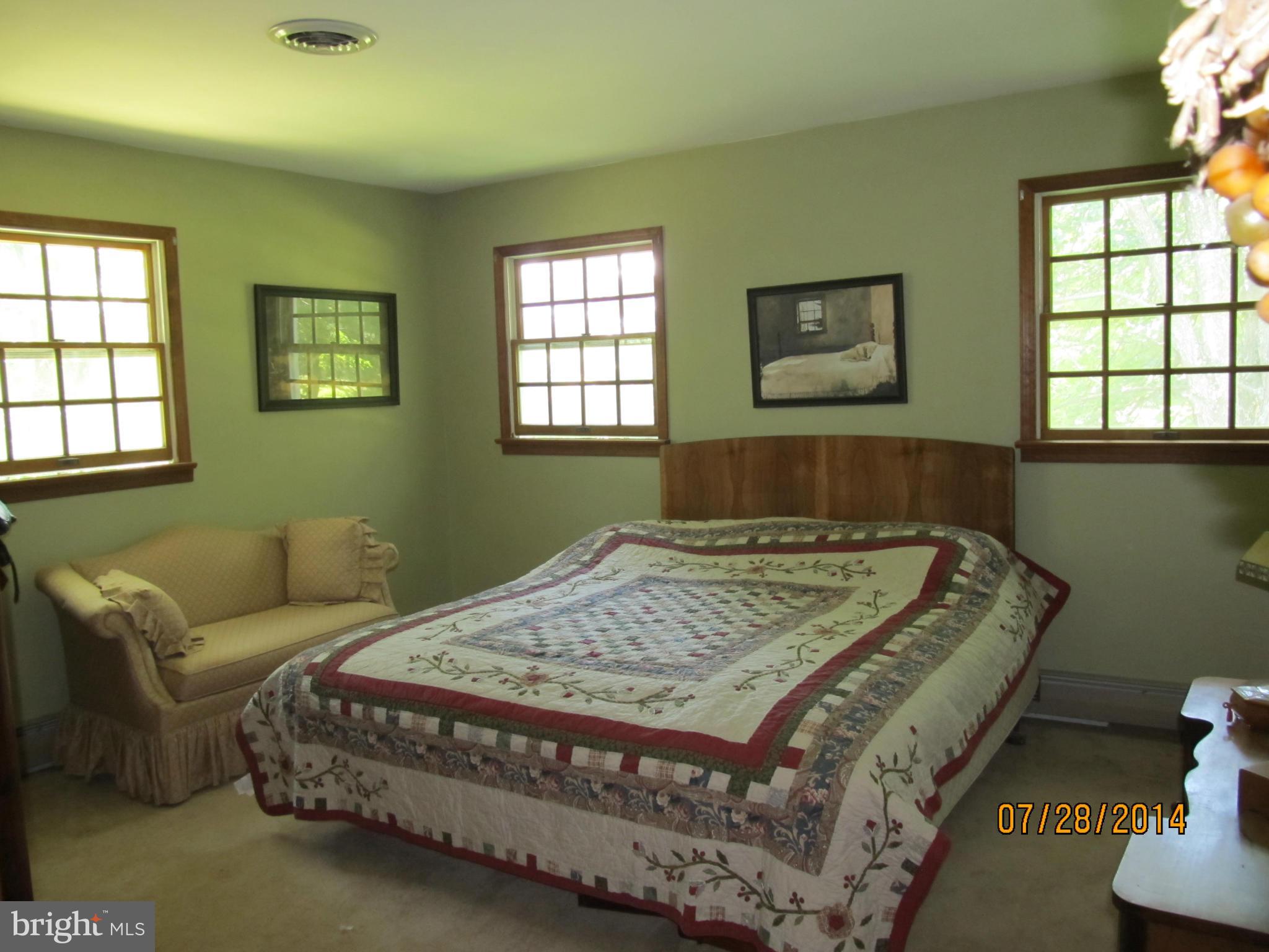 3334 Bullfrog Road Fairfield, PA 17320 - Photo 13 of 29 Bedroom