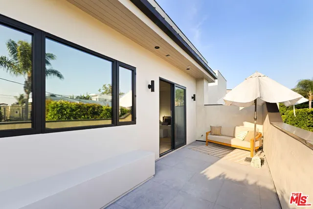 $23,000 | 425 North Alfred Street, Los Angeles, CA 90048