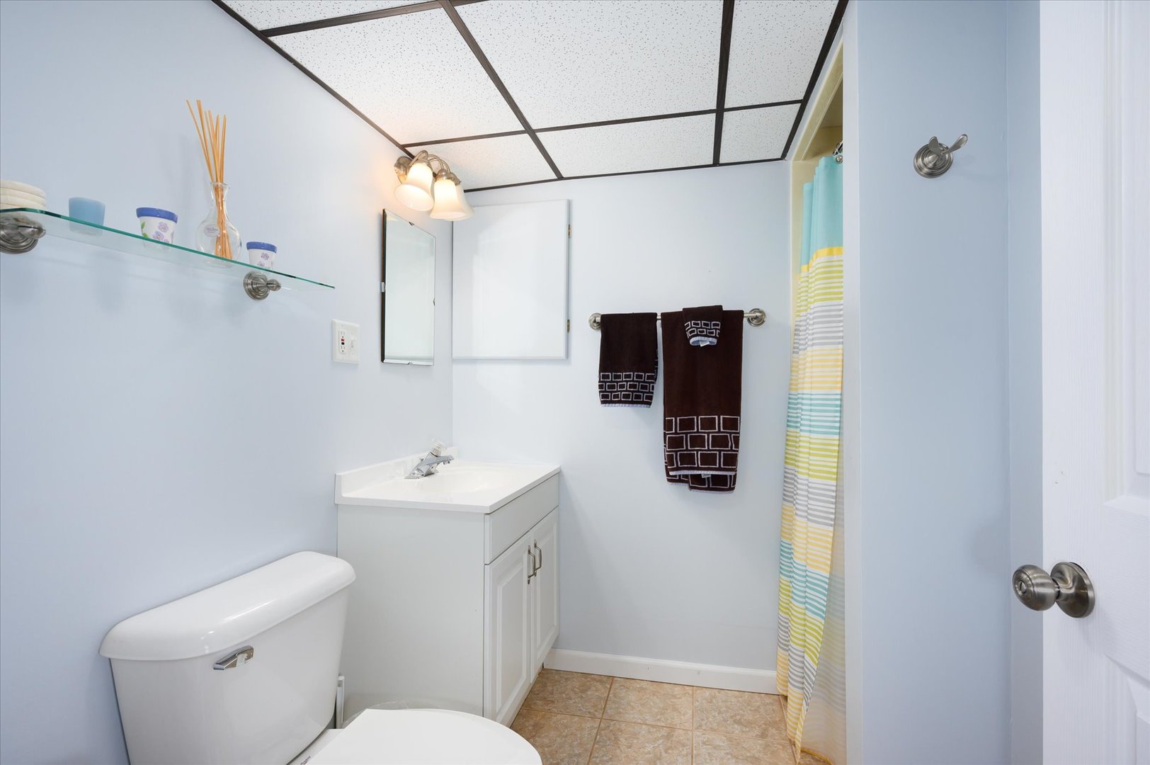 1512 Herbert Avenue Berkeley, IL 60163 - Photo 23 of 33 a bathroom with a sink toilet and shower