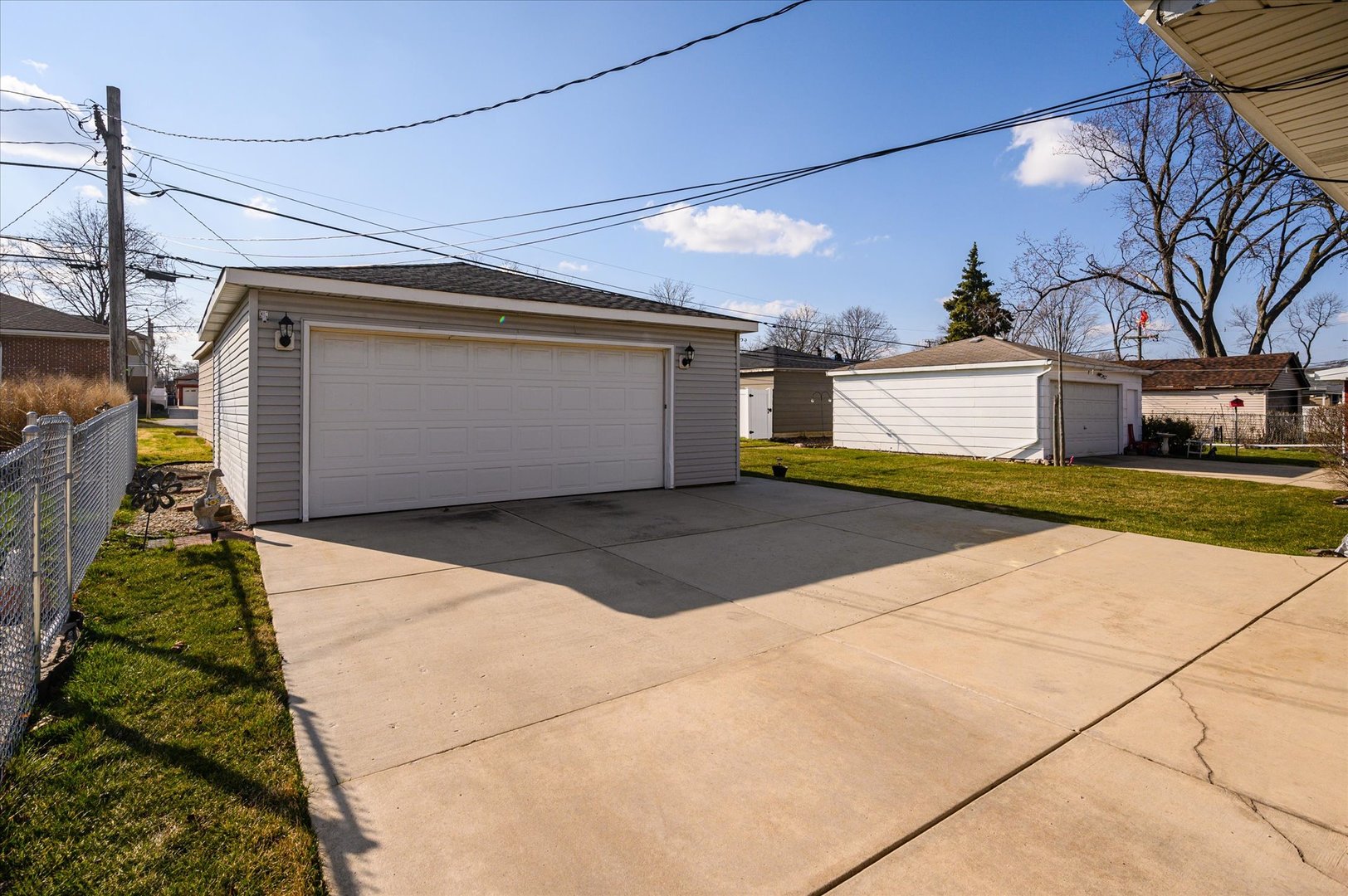 1512 Herbert Avenue Berkeley, IL 60163 - Photo 28 of 33 a view of a backyard of the house