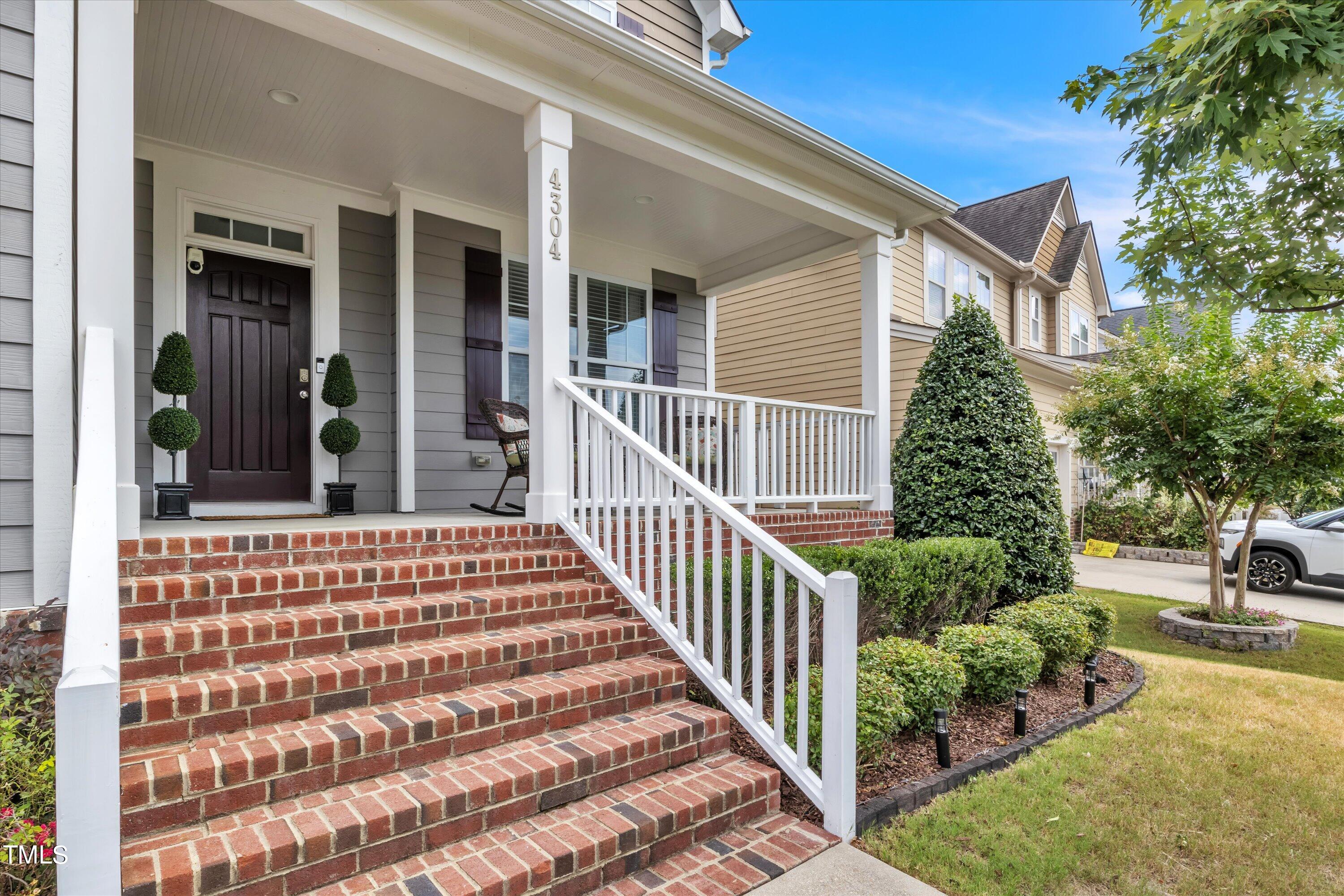 4304 Brintons Cottage Street Raleigh, NC 27616 - Photo 5 of 49 11-IMG_7155