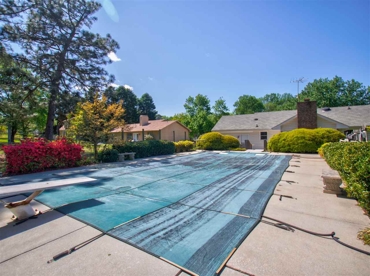 109 Riding Ridge Road Fuquay-Varina, NC 27526 - Photo 21 of 22 Inground Pool