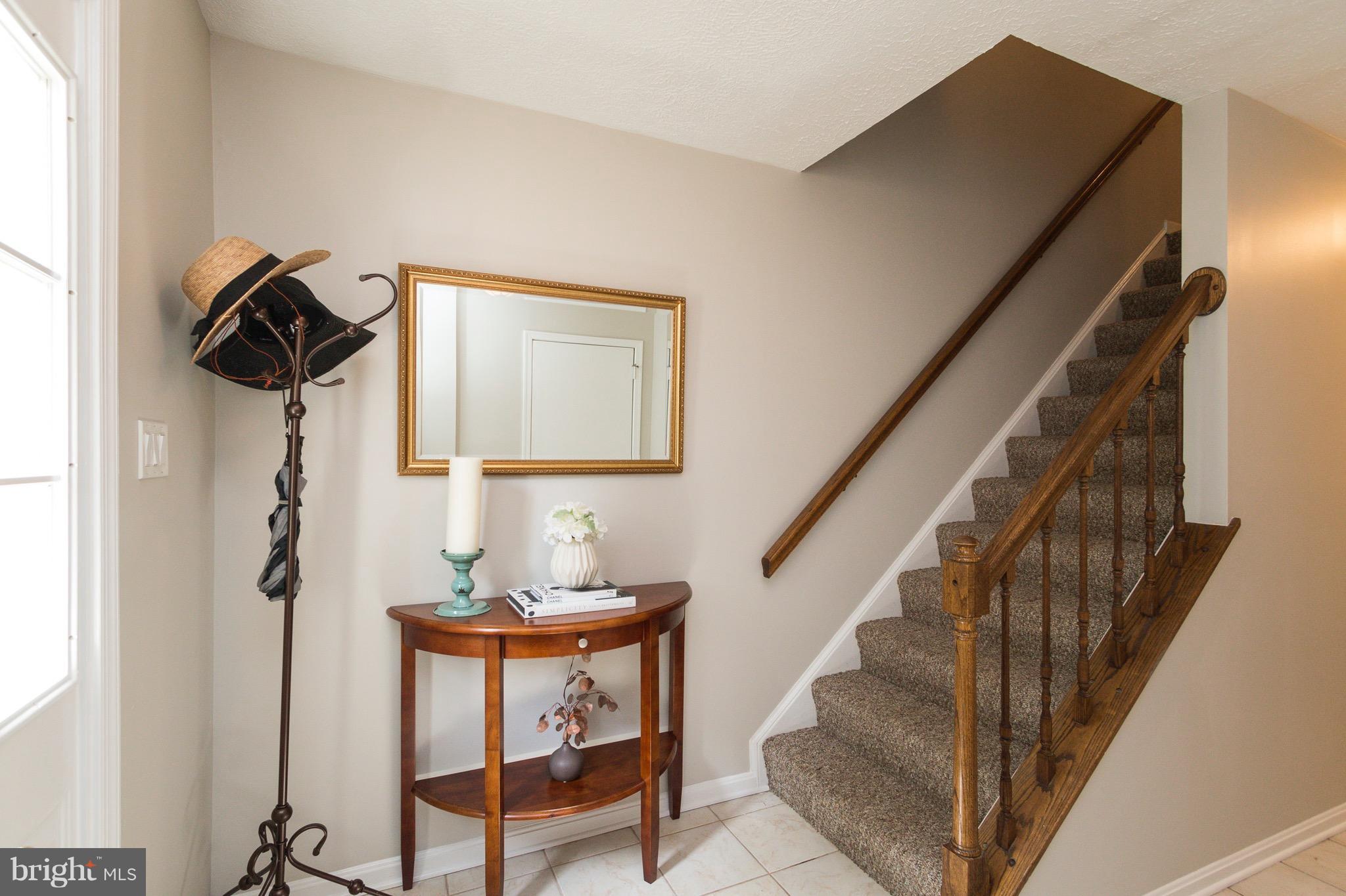 7381 Stream Way Springfield, VA 22152 - Photo 2 of 26 Interior foyer