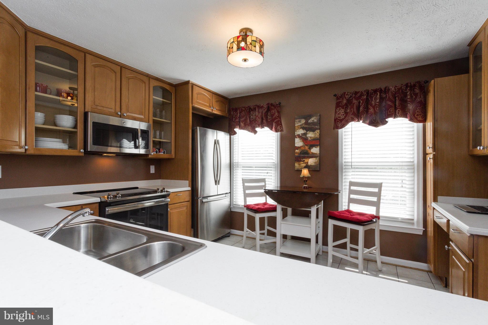 7381 Stream Way Springfield, VA 22152 - Photo 12 of 26 Eat-in-Kitchen with all new appliances