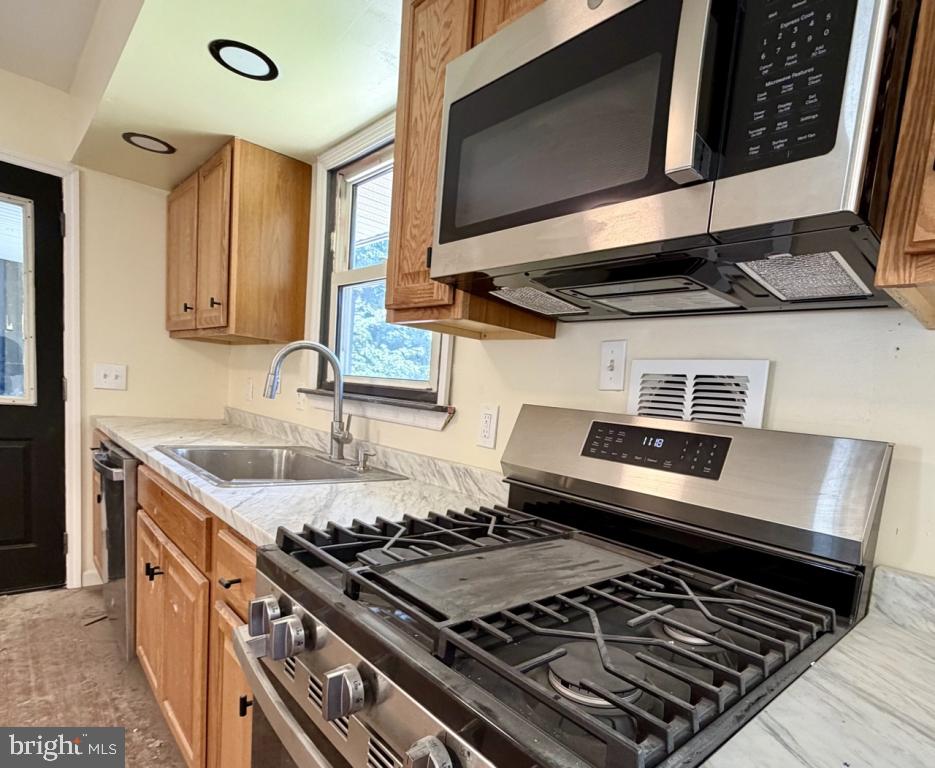 322 Nicholson Road Mount Ephraim, NJ 08059 - Photo 12 of 52