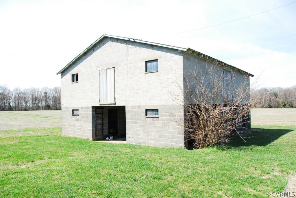 12008 Yowell Road Ashland, VA 23005 - Photo 6 of 10 Gallery Image 6