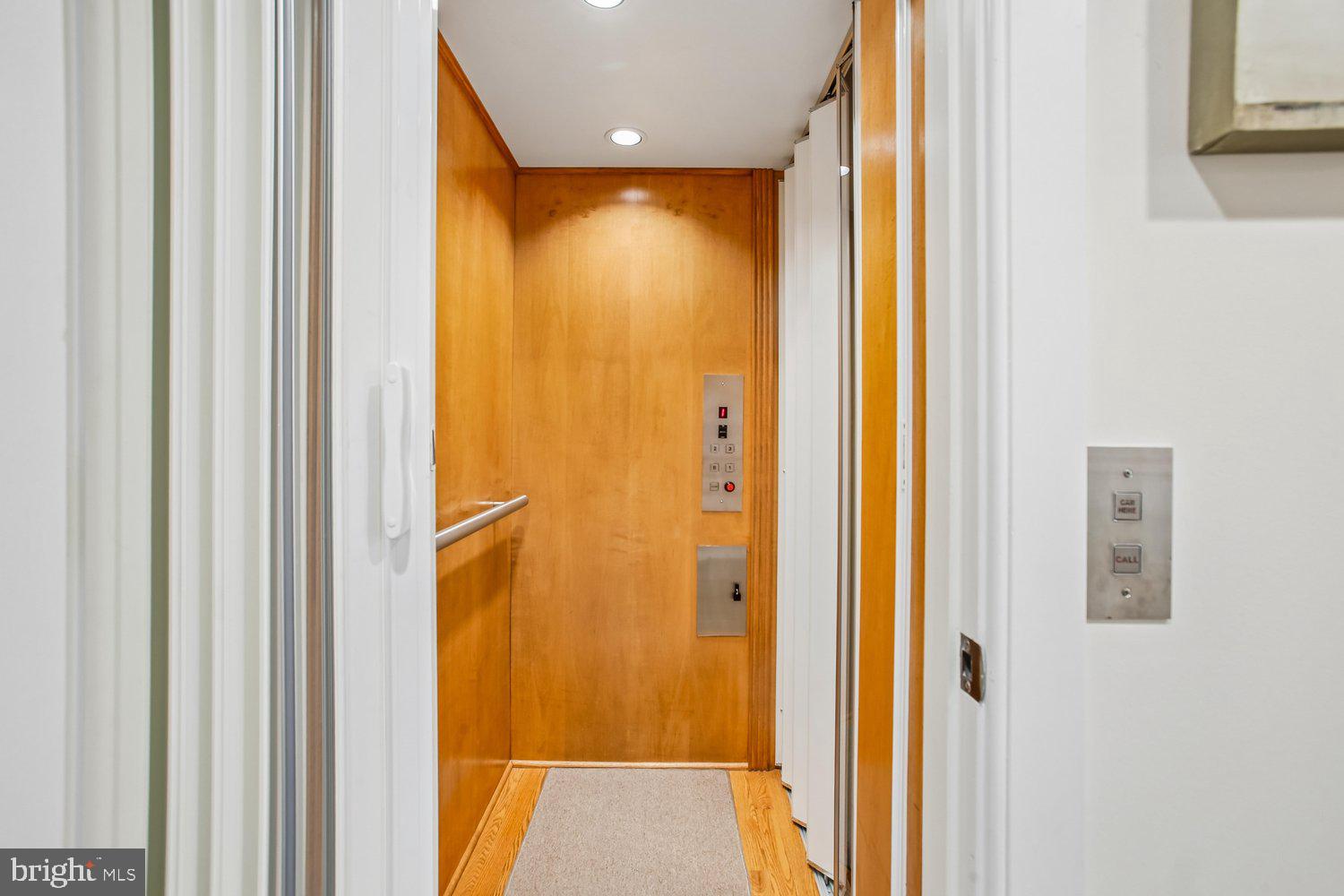 700 Belgrove Road McLean, VA 22101 - Photo 20 of 86 Elevator