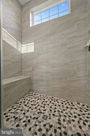 $1,325,000 | 404 Wiggins Mill Road, Townsend, DE 19734