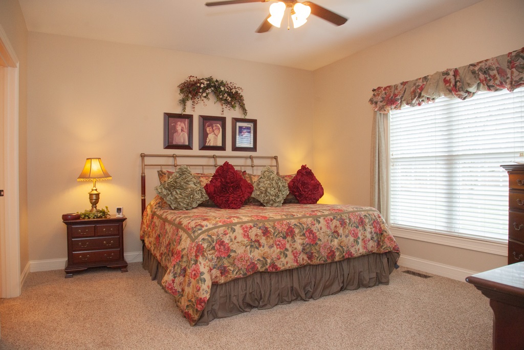 6133 Sable Ridge Drive Newburgh, IN 47630 - Photo 12 of 34