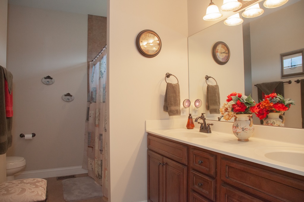6133 Sable Ridge Drive Newburgh, IN 47630 - Photo 14 of 34