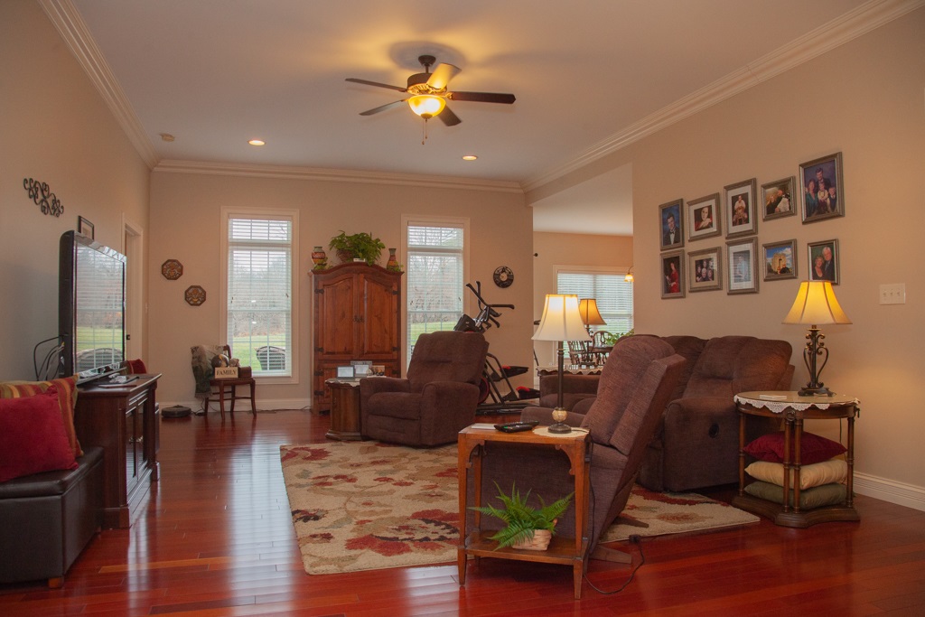 6133 Sable Ridge Drive Newburgh, IN 47630 - Photo 3 of 34