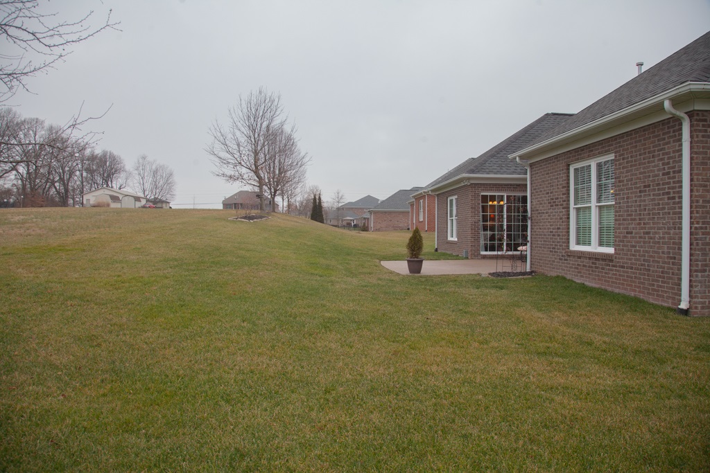 6133 Sable Ridge Drive Newburgh, IN 47630 - Photo 30 of 34