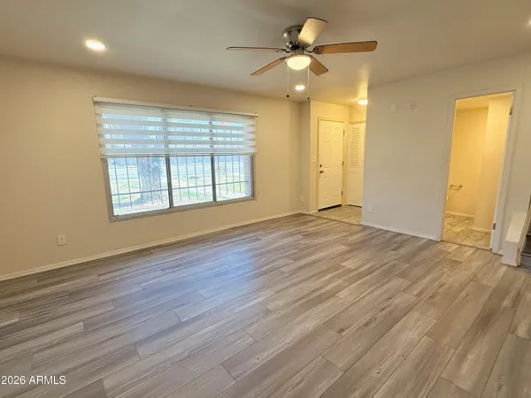 $1,725 | 6742 North 43rd Avenue, Glendale, AZ 85301