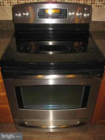 $434,900 | 7120 Silverleaf Oak Road, Unit 228, Elkridge, MD 21075