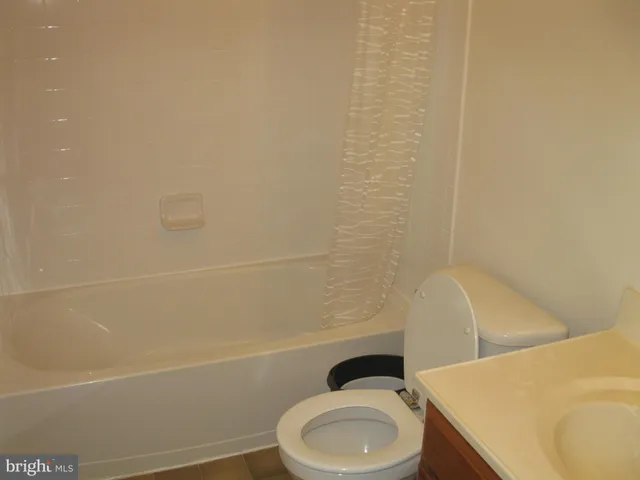 $434,900 | 7120 Silverleaf Oak Road, Unit 228, Elkridge, MD 21075