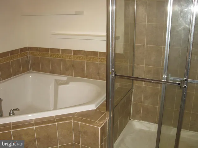 $434,900 | 7120 Silverleaf Oak Road, Unit 228, Elkridge, MD 21075