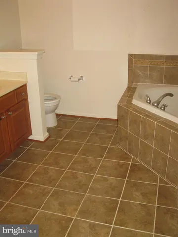 $434,900 | 7120 Silverleaf Oak Road, Unit 228, Elkridge, MD 21075