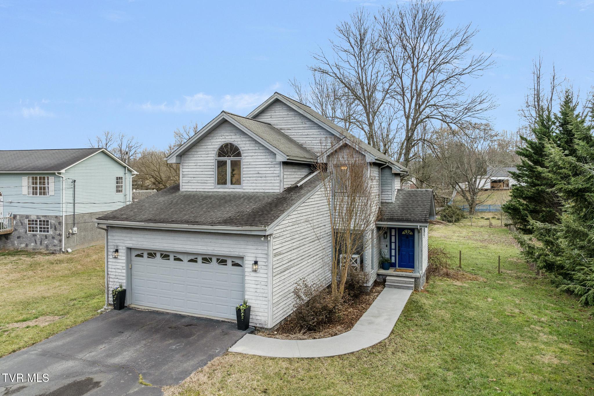102 Springview Drive Gray, TN 37615 - Photo 3 of 30 Front of Home