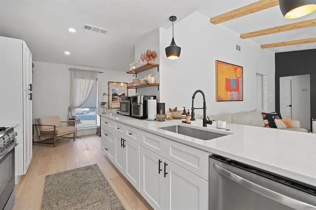 $3,200 | 4902 Carsonhill Drive, Austin, TX 78723