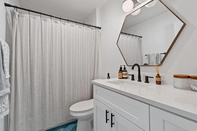 $3,200 | 4902 Carsonhill Drive, Austin, TX 78723