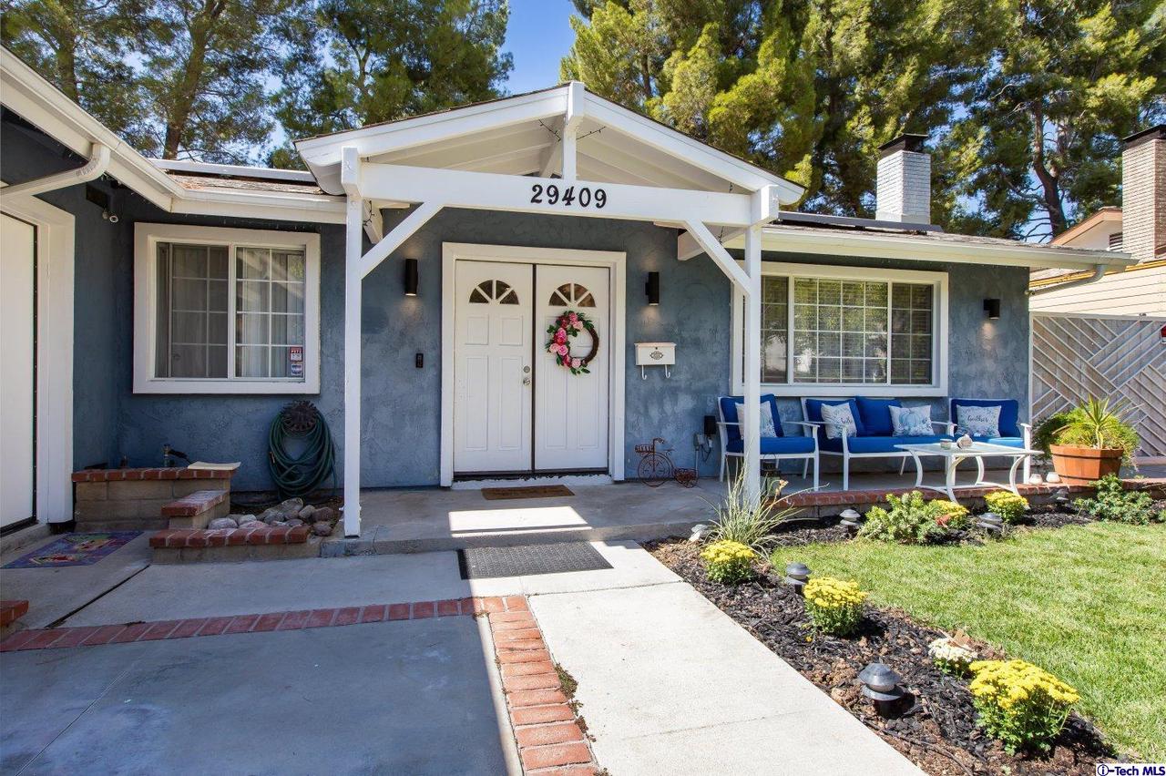29409 Florabunda Road Canyon Country, CA 91387 - Photo 5 of 27