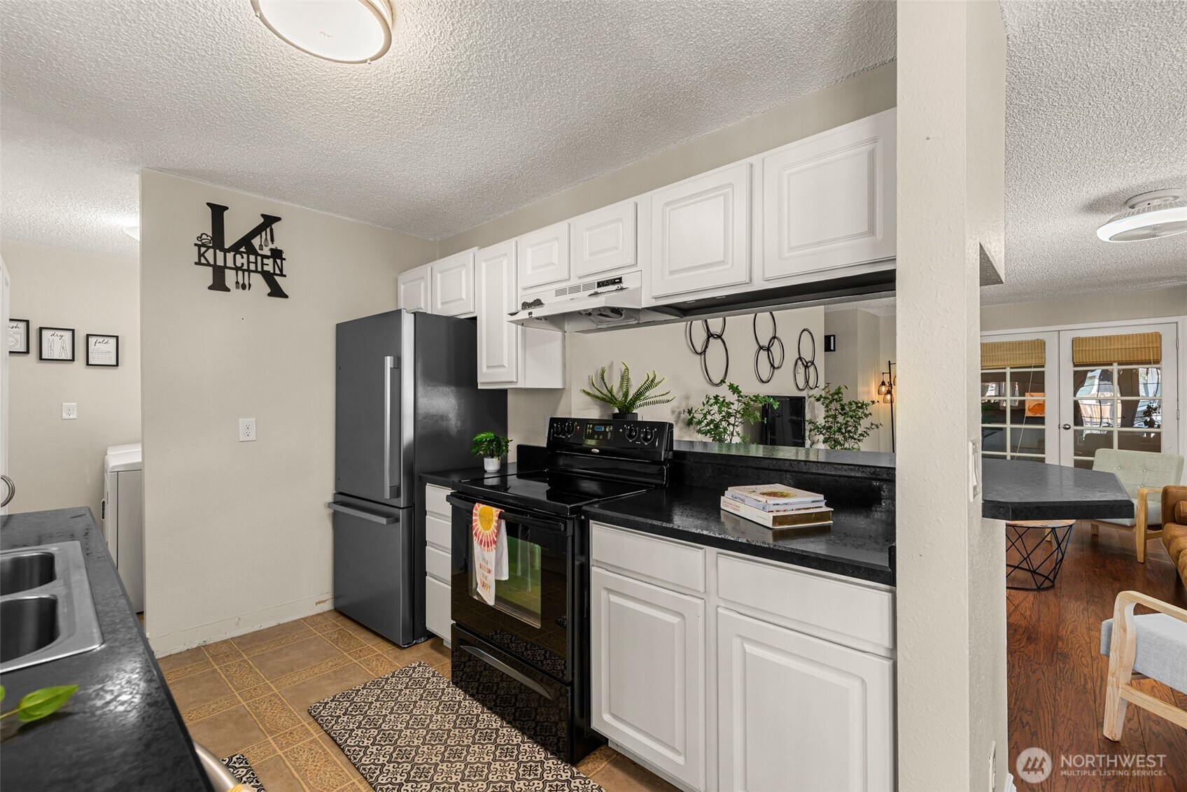 593 Rolfs Place East Wenatchee, WA 98802 - Photo 7 of 40