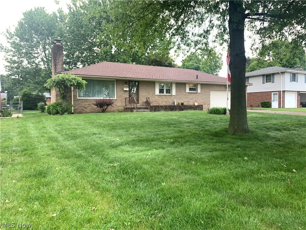 3915 21st Street Northwest Canton, OH 44708 - Photo 2 of 3