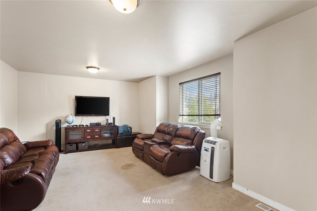 4027 164th Place Southeast Bothell, WA 98012 - Photo 20 of 27