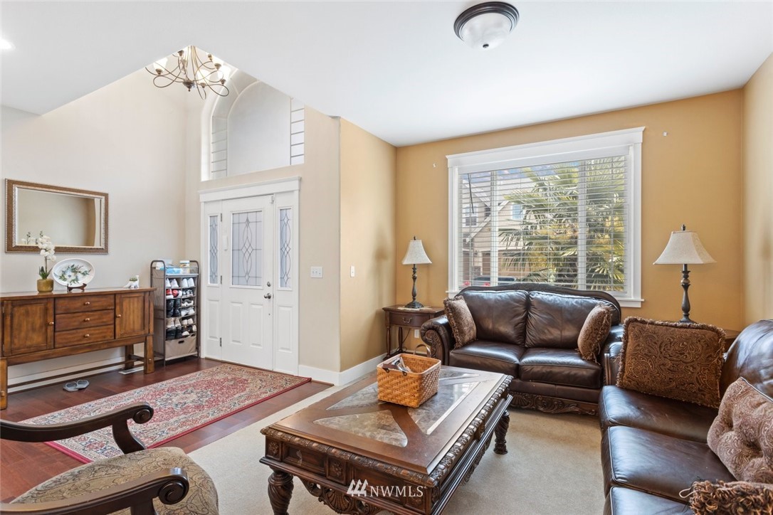 4027 164th Place Southeast Bothell, WA 98012 - Photo 4 of 27