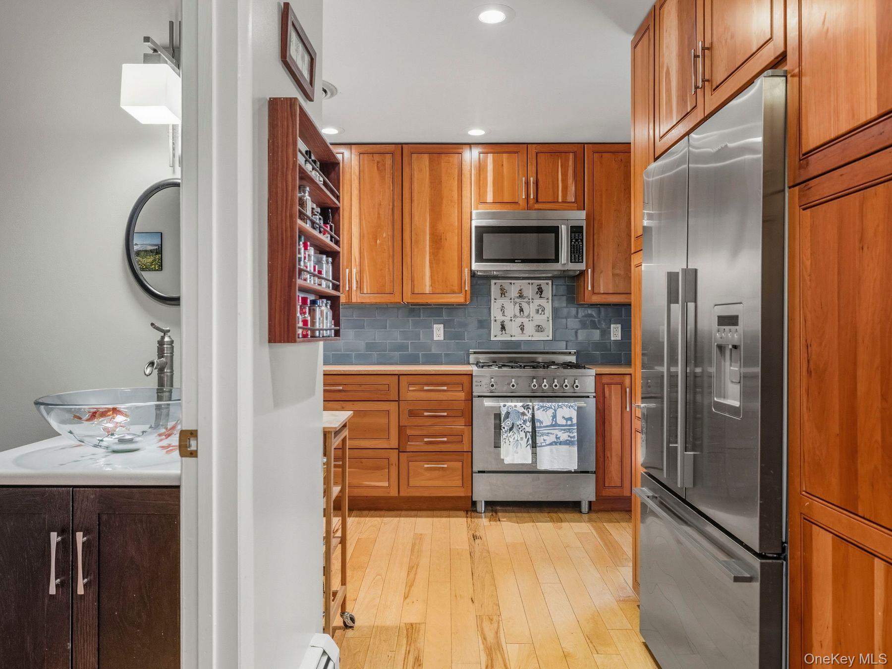 47 Rondout Harbor Port Ewen, NY 12466 - Photo 5 of 50 Gallery Image 5