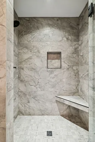 a view of a yard in front of house