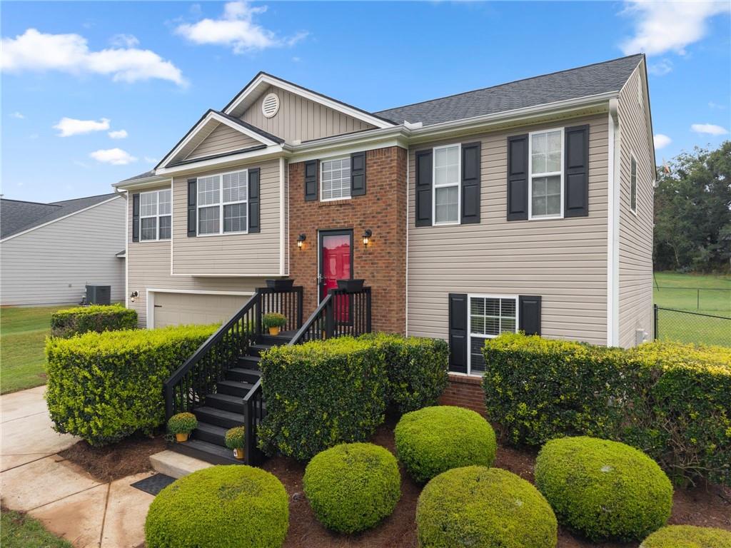 1104 Hummingbird Way Winder, GA 30680 - Photo 1 of 38 Gallery Image 1