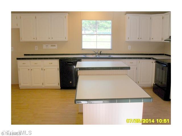 1234 Gravitte Road Pilot Mountain, NC 27041 - Photo 3 of 11 Kitchen.