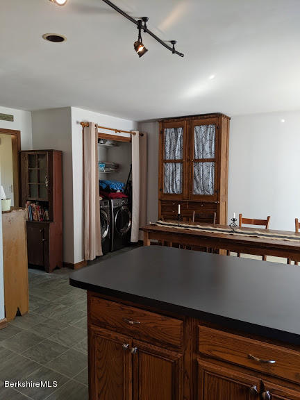 146 Curran Road Cheshire, MA 01225 - Photo 6 of 40 Breakfast bar