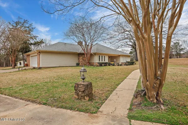 $469,000 | 105 Lauren Lane, Clinton, MS 39056
