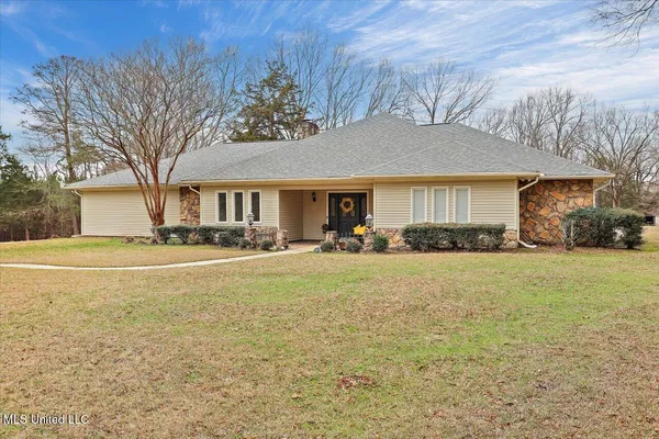 $469,000 | 105 Lauren Lane, Clinton, MS 39056